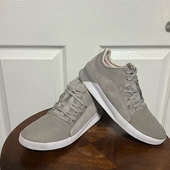 🔥 SOREL Women's Out 'N About III Plus Lace Sneaker Waterproof Suede Sneakers - Picture 1 of 14
